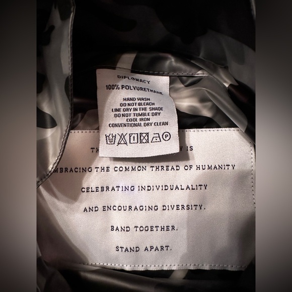 Diplomacy Blinder Anorak Rain Jacket - NWT - Size XL - Picture 9 of 14